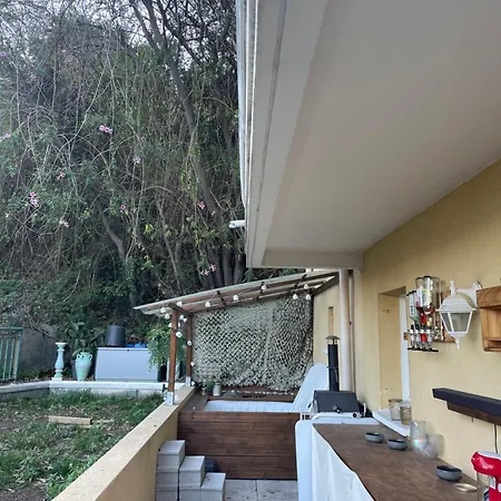 Cosy Garden *